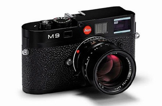 Illustration for article titled Leica Debuts 18-Megapixel Full-Frame M9 Rangefinder, X1 Compact for "Beginners"